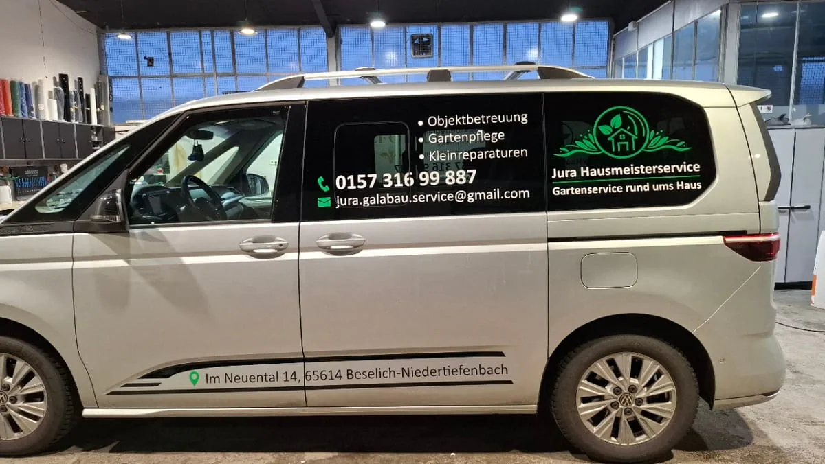 Einheitliche Flottenbeschriftung für ein Unternehmen aus der Region Limburg