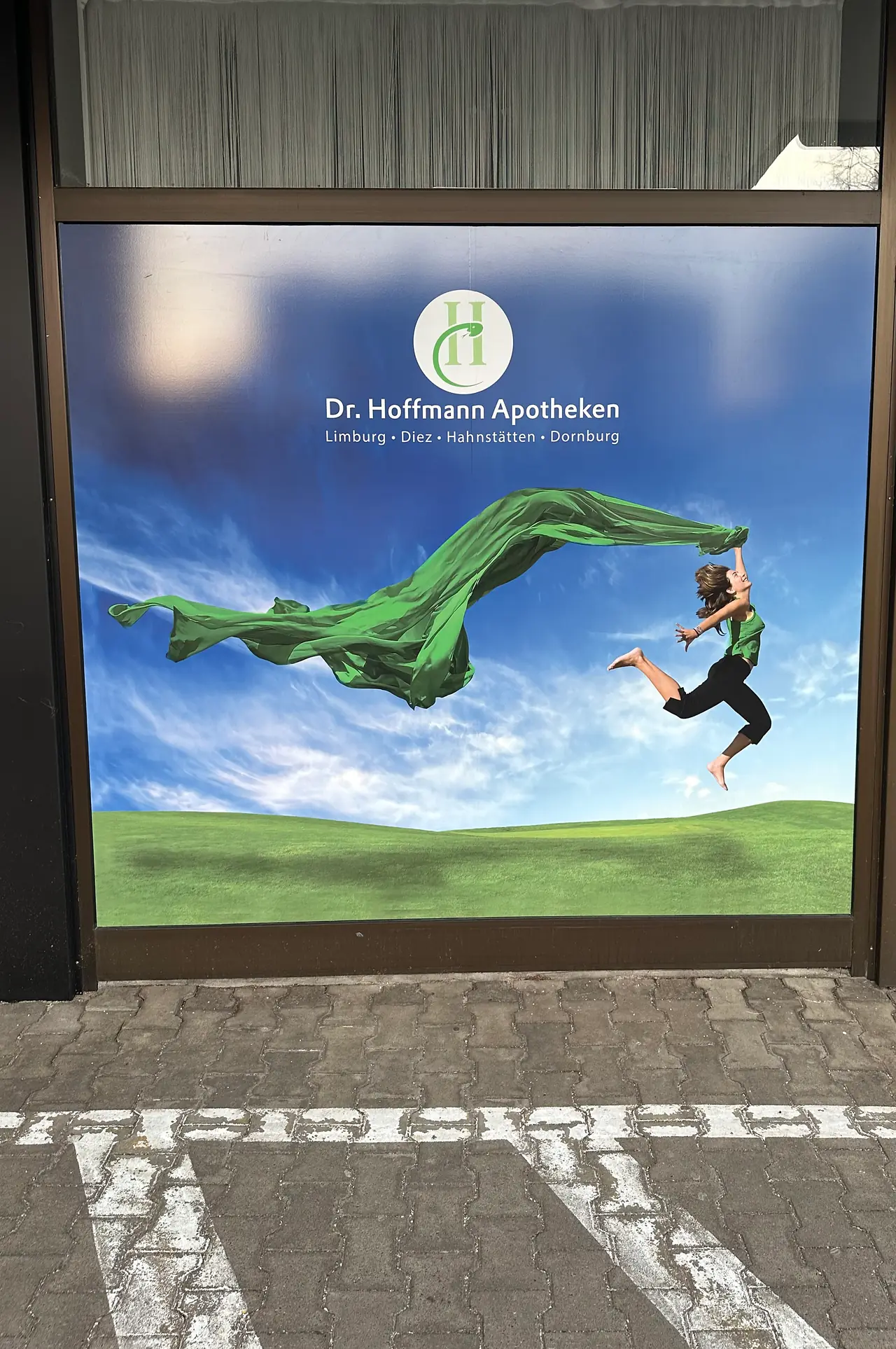 Schaufenster nach der Folierung